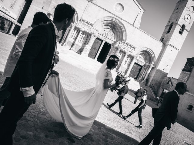 Le mariage de Damien et Camille à Saint-Gilles, Gard 64