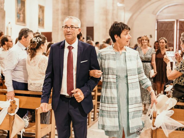 Le mariage de Damien et Camille à Saint-Gilles, Gard 84