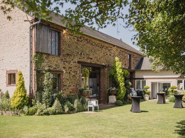 Le mariage de Romain et Aurélie à Aillant-sur-Tholon, Yonne 5