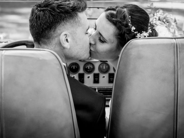 Le mariage de Mickaël et Manon à Saint-Pierre-d&apos;Oléron, Charente Maritime 30