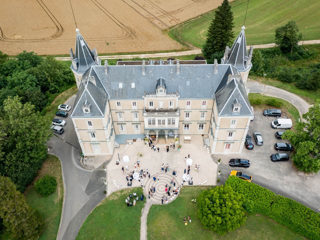 Le mariage de Cédric et Caroline à Lons-le-Saunier, Jura 20