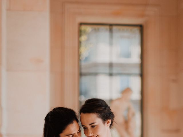 Le mariage de Maya et Lucie à Paris, Paris 21