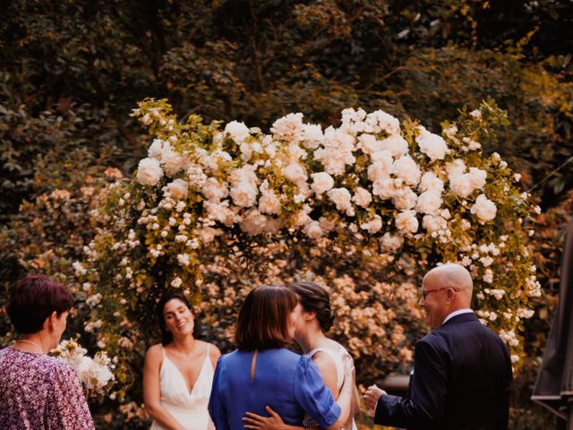 Le mariage de Maya et Lucie à Paris, Paris 37