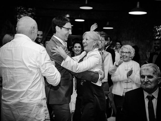 Le mariage de Bertrand et Céline à Grillon, Vaucluse 45