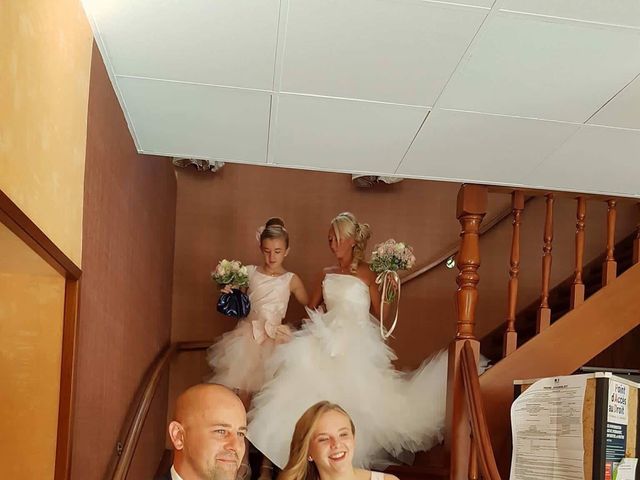 Le mariage de Samuel  et Emilie à Hasnon, Nord 6