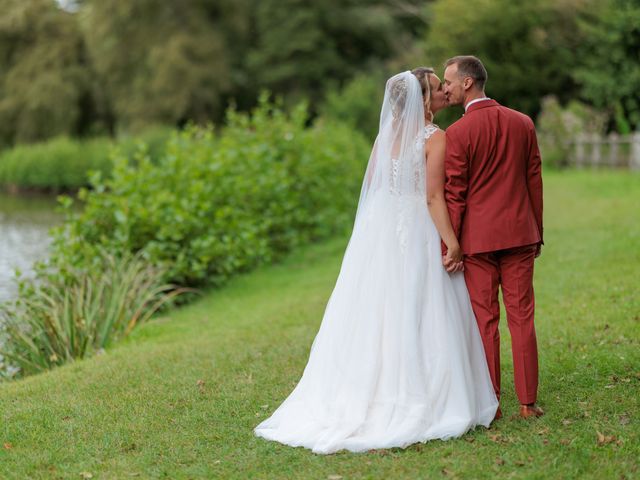 Le mariage de Adrien et Julie à Forges-les-Eaux, Seine-Maritime 33