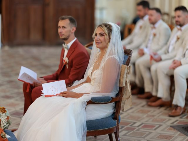 Le mariage de Adrien et Julie à Forges-les-Eaux, Seine-Maritime 51