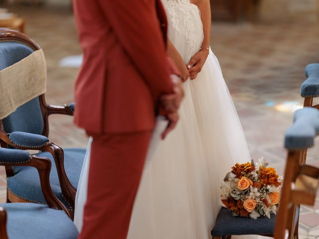 Le mariage de Adrien et Julie à Forges-les-Eaux, Seine-Maritime 56