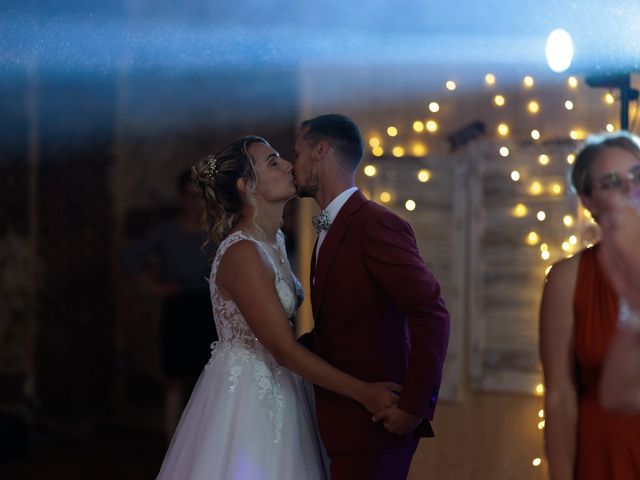 Le mariage de Adrien et Julie à Forges-les-Eaux, Seine-Maritime 91
