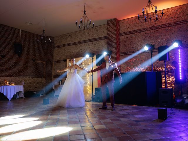 Le mariage de Adrien et Julie à Forges-les-Eaux, Seine-Maritime 112