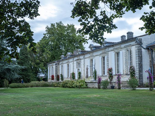 Le mariage de Benjamin et Adeline à Saint-Christophe-des-Bardes, Gironde 4