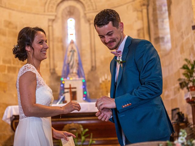 Le mariage de Benjamin et Adeline à Saint-Christophe-des-Bardes, Gironde 16