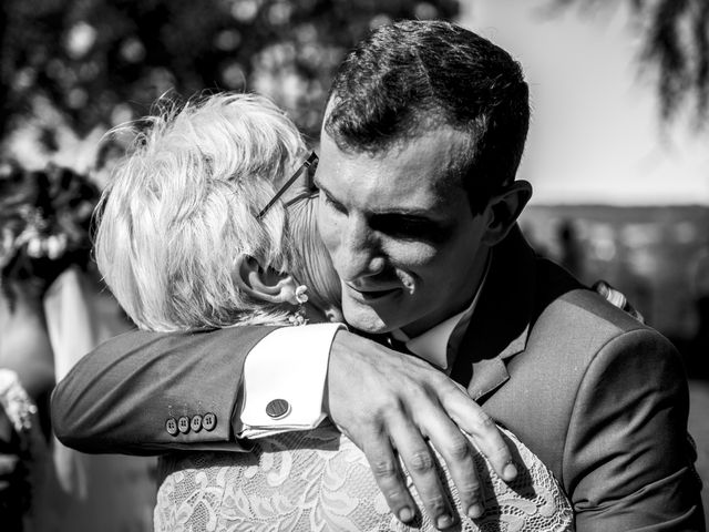 Le mariage de Romain et Sophie à Buzet-sur-Baïse, Lot-et-Garonne 74