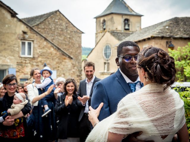 Le mariage de Silman et Anne à Calmels-et-le-Viala, Aveyron 3