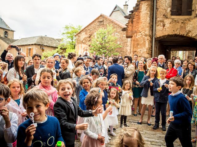 Le mariage de Silman et Anne à Calmels-et-le-Viala, Aveyron 9