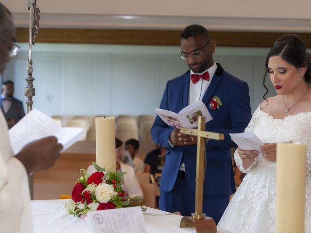 Le mariage de Christophe  et Karine à Saint-Pierre-du-Perray, Essonne 9