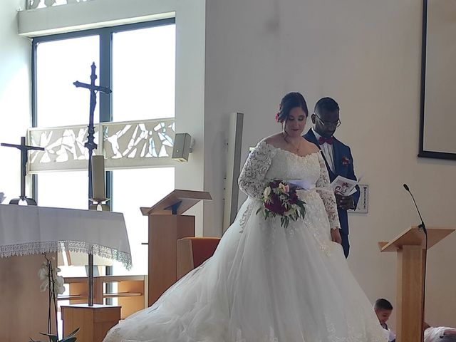 Le mariage de Christophe  et Karine à Saint-Pierre-du-Perray, Essonne 15