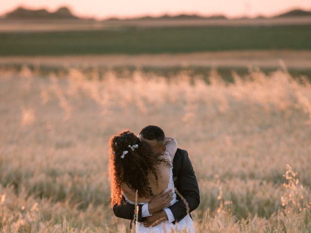 Le mariage de Armel et Yamina à Saint-Denis, Seine-Saint-Denis 24