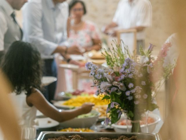 Le mariage de Armel et Yamina à Saint-Denis, Seine-Saint-Denis 37