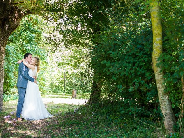 Le mariage de Florent et Amélie à Châteauneuf-sur-Sarthe, Maine et Loire 13