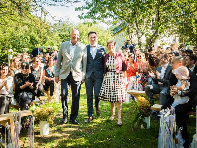 Le mariage de Florent et Amélie à Châteauneuf-sur-Sarthe, Maine et Loire 28