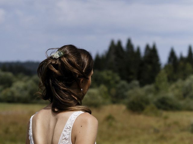 Le mariage de Alexandre et Elodie à Lamoura, Jura 11