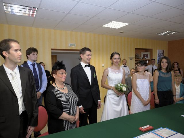 Le mariage de Alexandre et Elodie à Lamoura, Jura 14