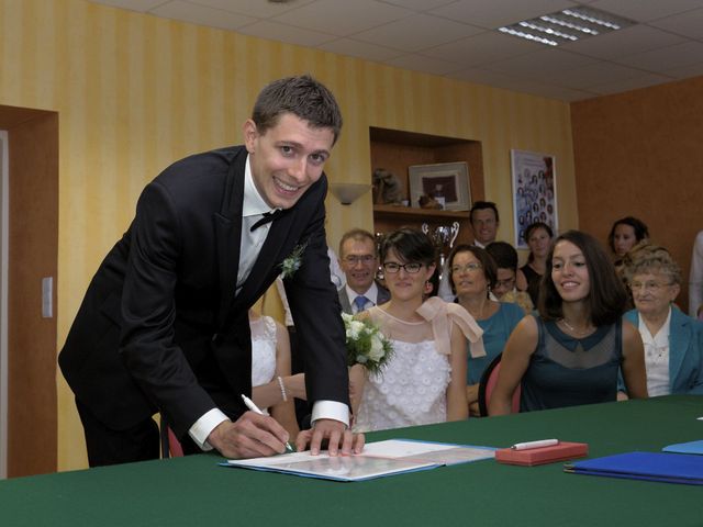 Le mariage de Alexandre et Elodie à Lamoura, Jura 16