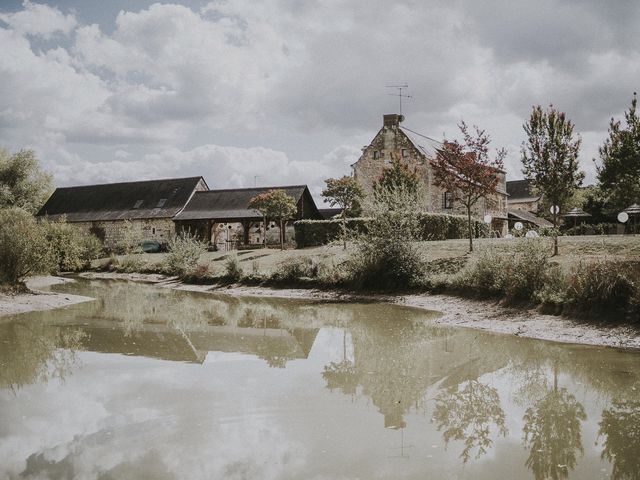 Le mariage de Julien et Louisa à Saint Sulpice sur Loire, Maine et Loire 2