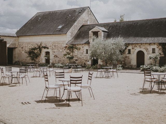 Le mariage de Julien et Louisa à Saint Sulpice sur Loire, Maine et Loire 12