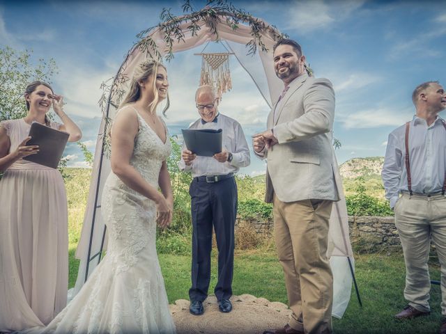 Le mariage de Jarrett et Elodie à Brissac, Hérault 35