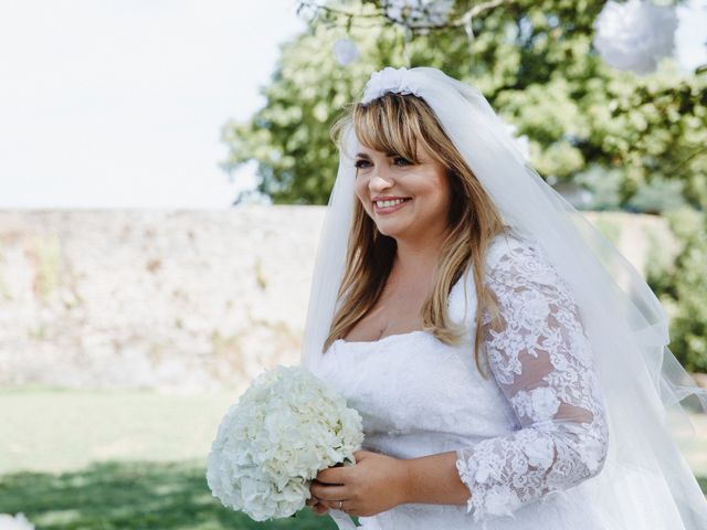 Le mariage de Xavier et Franceska à Pierreclos, Saône et Loire 27