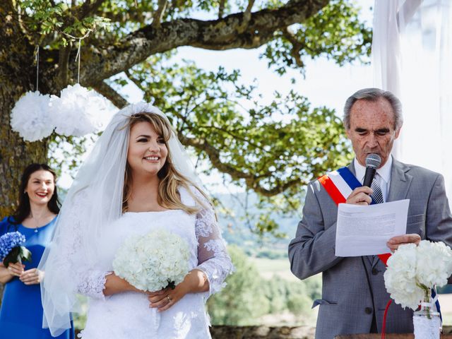 Le mariage de Xavier et Franceska à Pierreclos, Saône et Loire 31