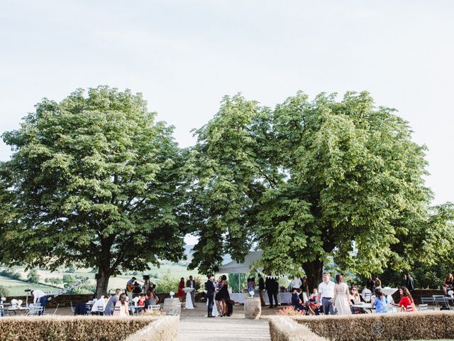 Le mariage de Xavier et Franceska à Pierreclos, Saône et Loire 46