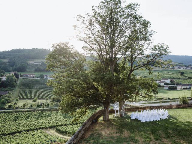 Le mariage de Xavier et Franceska à Pierreclos, Saône et Loire 54