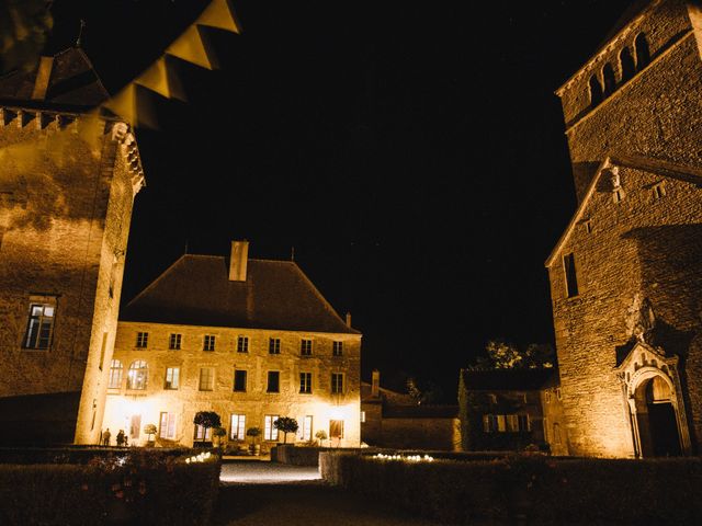 Le mariage de Xavier et Franceska à Pierreclos, Saône et Loire 69