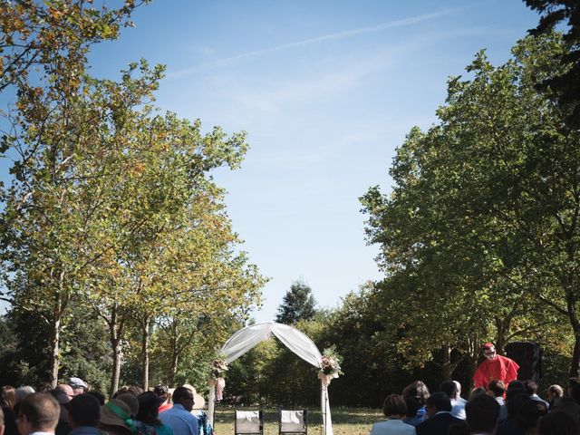 Le mariage de Victor et Cosette à Saint-Vincent-de-Boisset, Loire 3