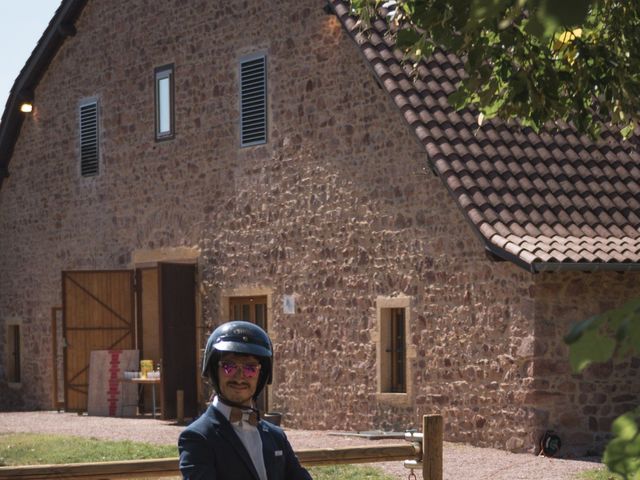 Le mariage de Victor et Cosette à Saint-Vincent-de-Boisset, Loire 4