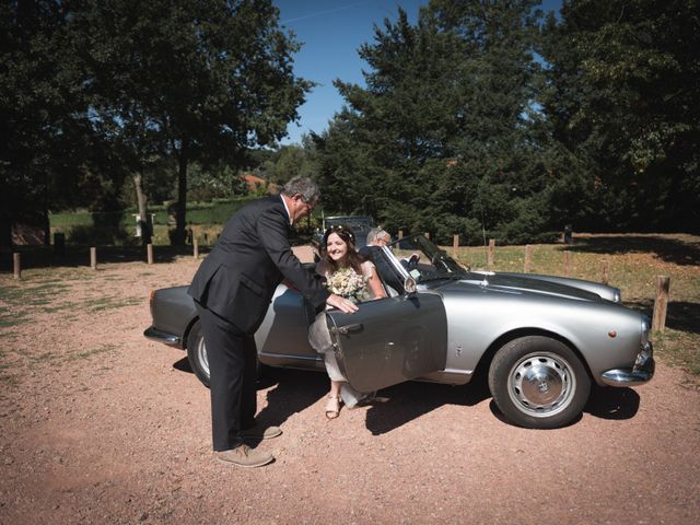 Le mariage de Victor et Cosette à Saint-Vincent-de-Boisset, Loire 8