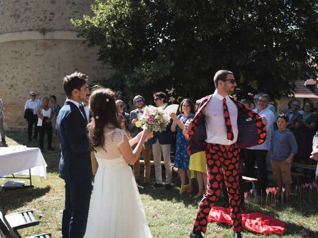 Le mariage de Victor et Cosette à Saint-Vincent-de-Boisset, Loire 15