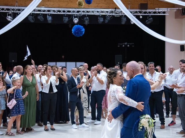 Le mariage de Guillaume et Emilie à Marsannay-la-Côte, Côte d&apos;Or 30