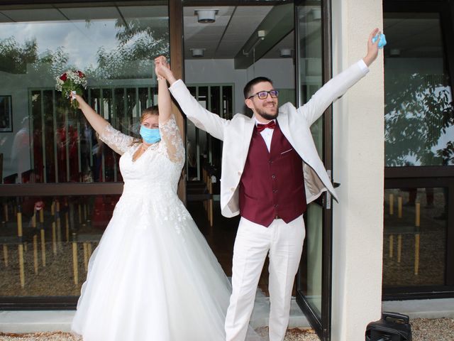 Le mariage de Mickael et Cindy à Merpins, Charente 15