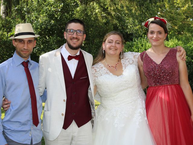 Le mariage de Mickael et Cindy à Merpins, Charente 19