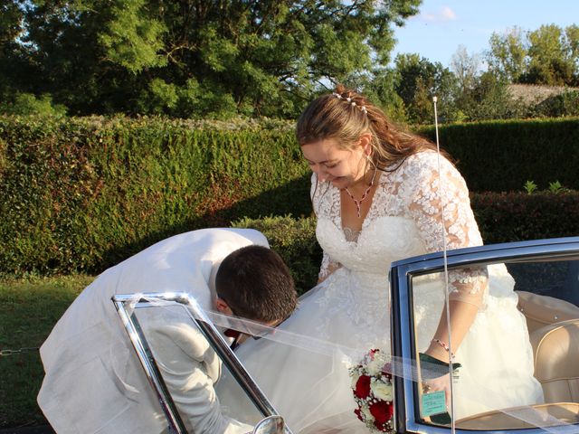 Le mariage de Mickael et Cindy à Merpins, Charente 31