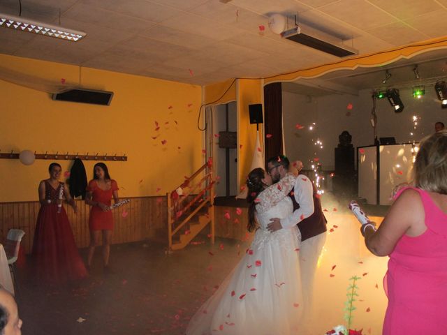 Le mariage de Mickael et Cindy à Merpins, Charente 49