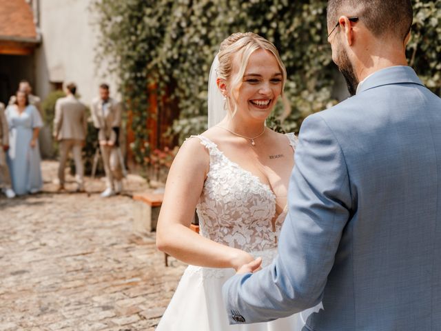 Le mariage de Jonathan  et Fanny à Vichy, Allier 24