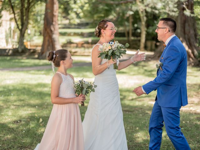 Le mariage de Anthony et Nelly à Arcens, Ardèche 9