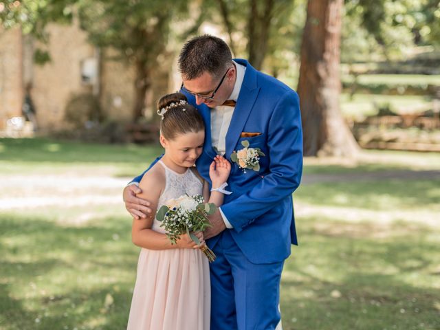 Le mariage de Anthony et Nelly à Arcens, Ardèche 11