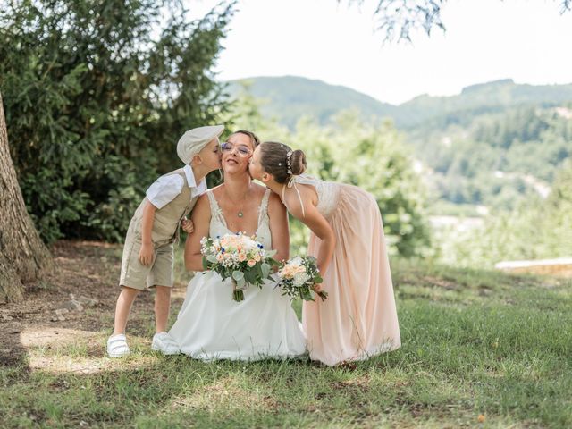 Le mariage de Anthony et Nelly à Arcens, Ardèche 14