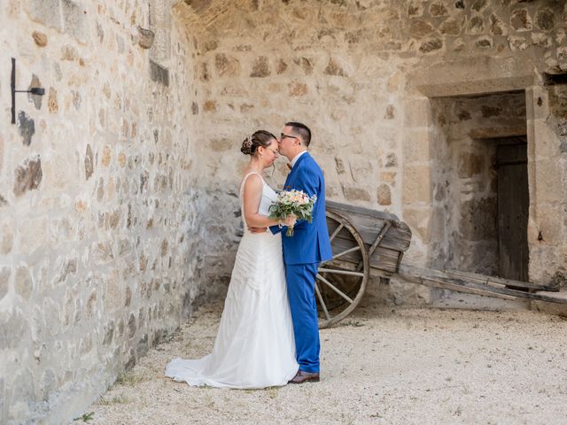 Le mariage de Anthony et Nelly à Arcens, Ardèche 25